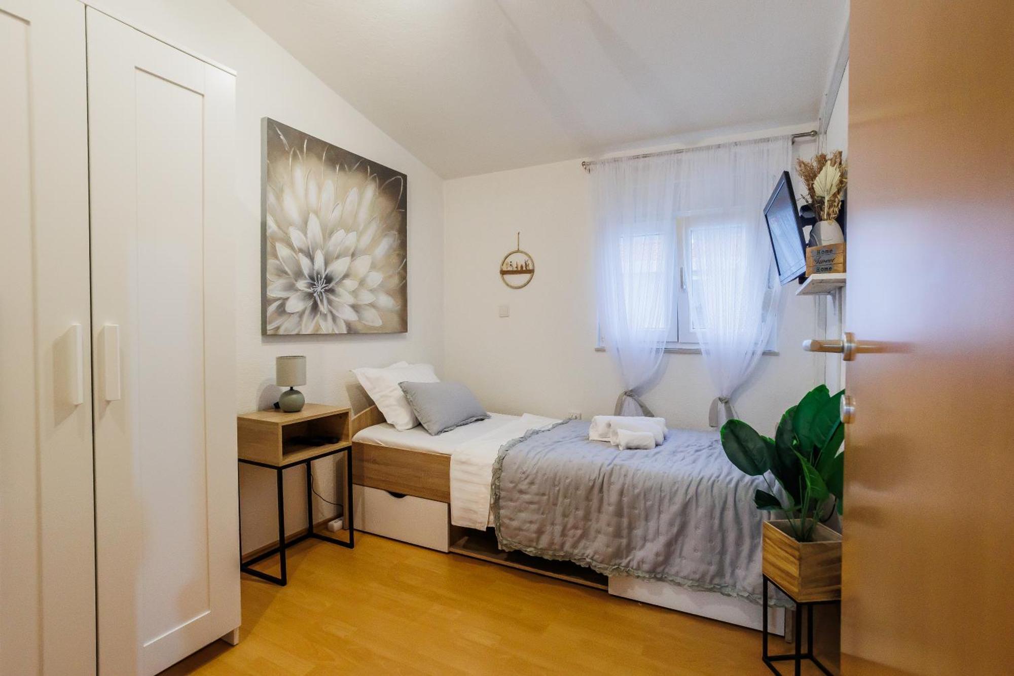 Apartman Marioeta Каштел-Стари Экстерьер фото